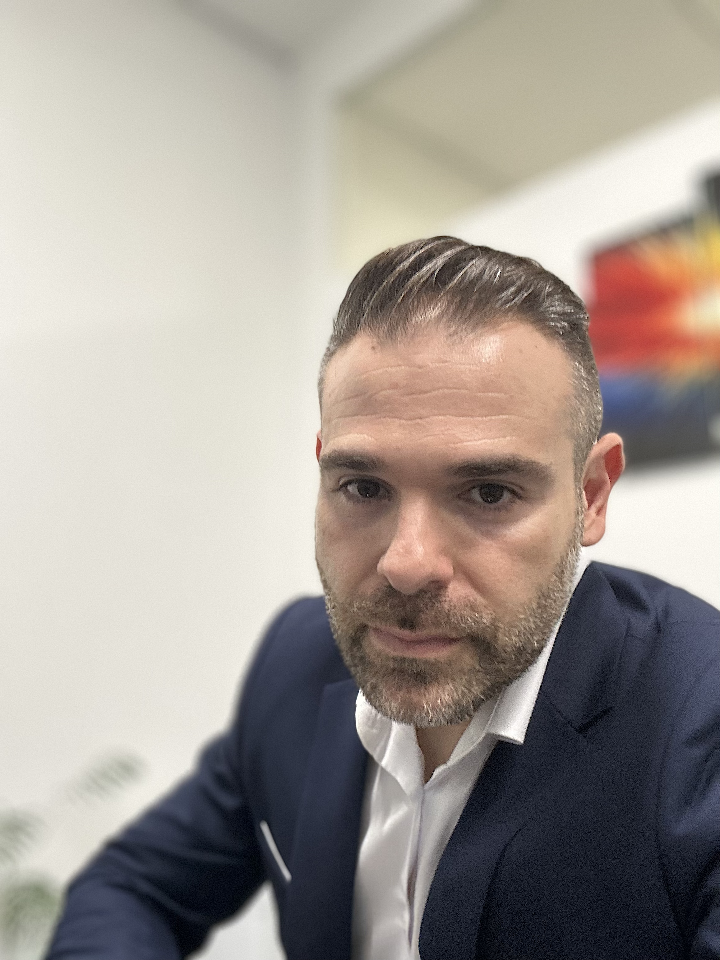 Ivan Manca ottico contattologo fotografia profilo